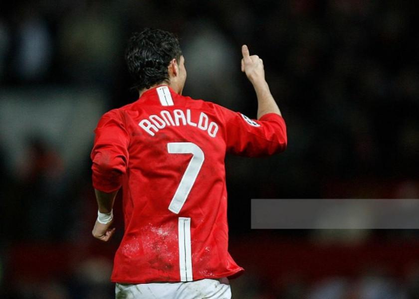 Retro RONALDO #7 2007/08 Manchester United Home Soccer Jersey — archive reference