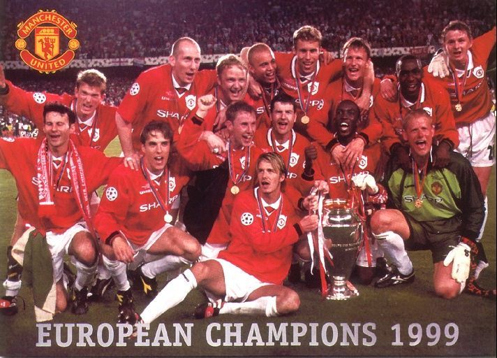 Retro 98/00 Manchester United Home Soccer Jersey — archive reference